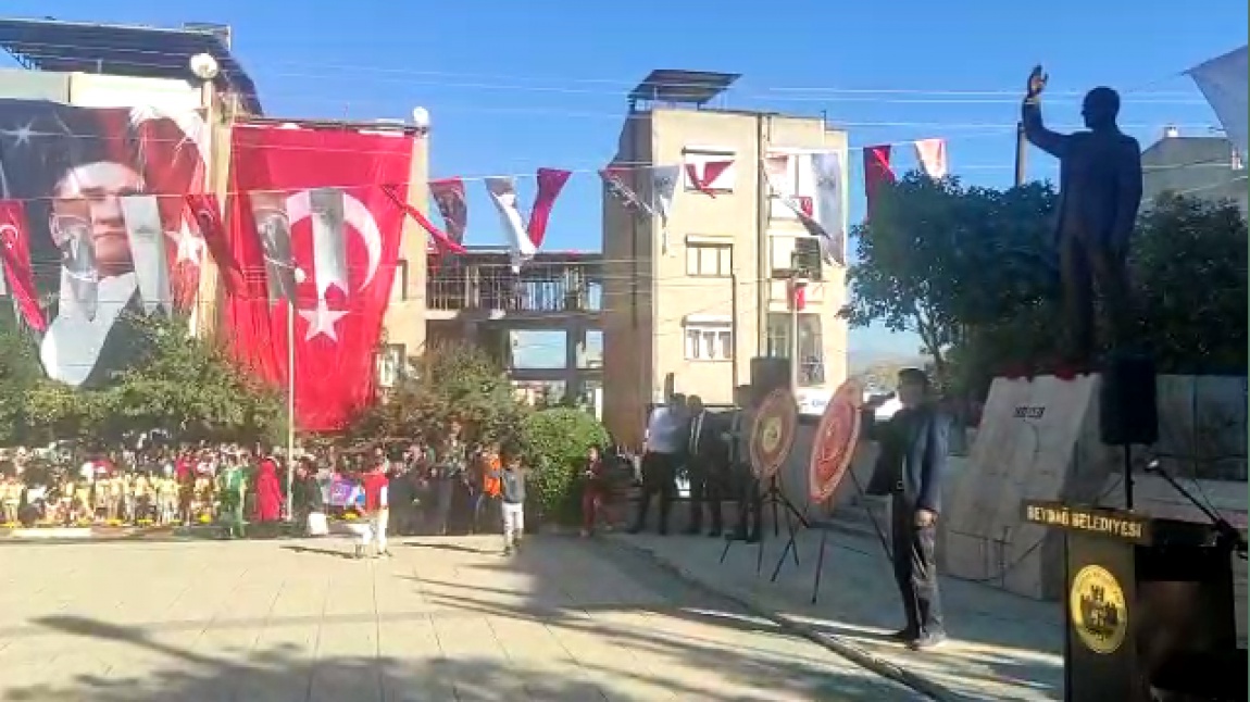 29 Ekim Cumhuriyet Bayram'ında Okulumuz Öğrencimizden Deniz Üstü Köpürür